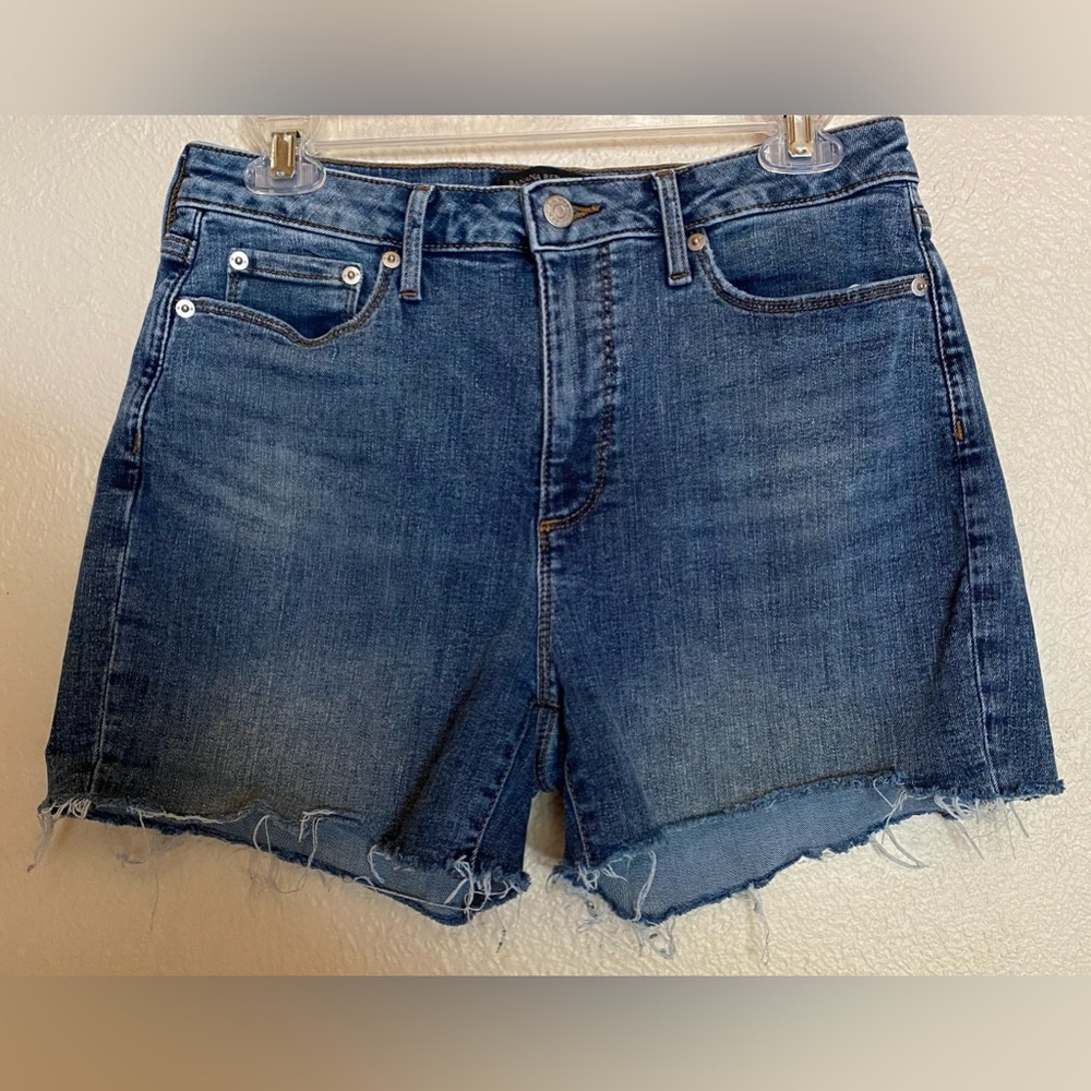 Banana Republic Curvy 10” Denim Short Dark Wash size 28